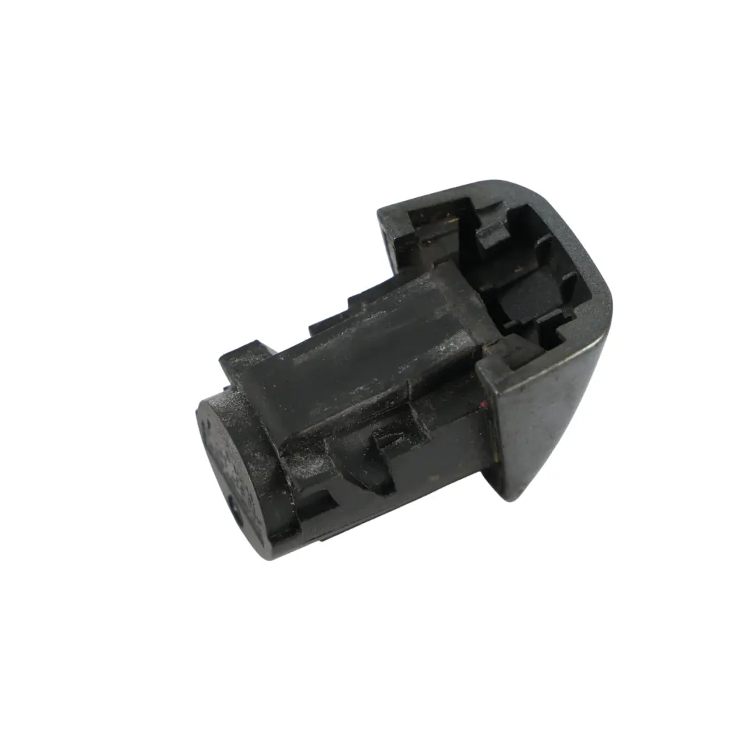 Cuffia Maniglia Porta Posteriore Sinistra Grigio Perla Z7S per Audi Q3 8U con numero di parte 8T0837167A Audi Q3 8U Cuffia Maniglia Porta Posteriore Sinistra Grigio Perla Z7S - SKU 8T0837167A-DGR - Numero di parte 8T0837167A