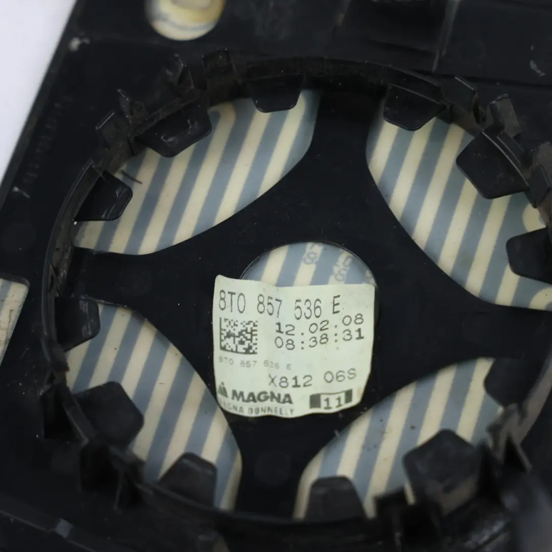 Wkład Szkło Lusterka Zewnętrzne Prawo do Audi A4 B8 o numerze 8T0857536E Audi A4 B8 Wkład Szkło Lusterka Zewnętrzne Prawo - SKU 8T0857536E - Numer Części 8T0857536E