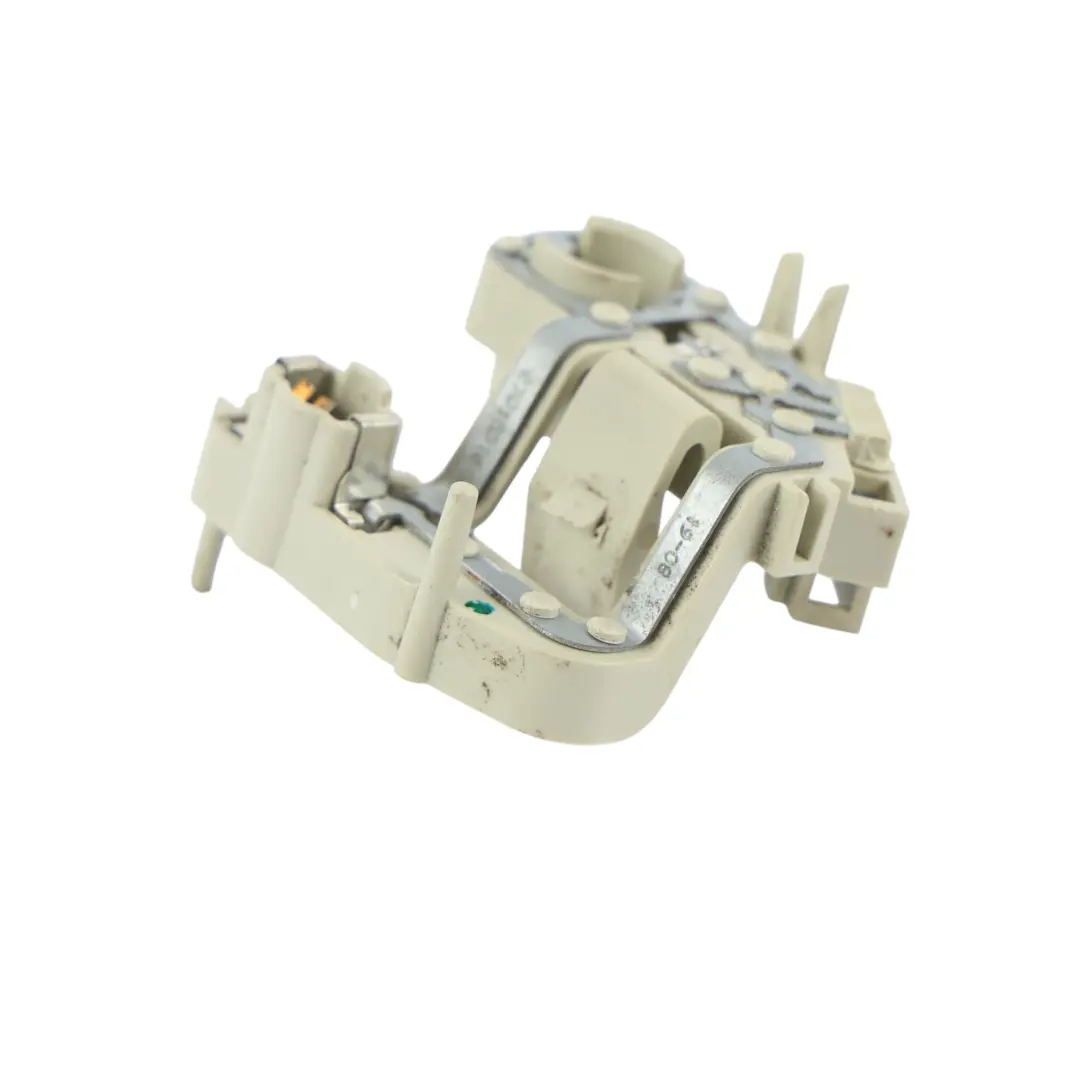 Supporto Porta Lampadina Posteriore Sinistro per Audi A5 8T con numero di parte 8T0945257 Audi A5 8T Supporto Porta Lampadina Posteriore Sinistro - SKU 8T0945257 - Numero di parte 8T0945257