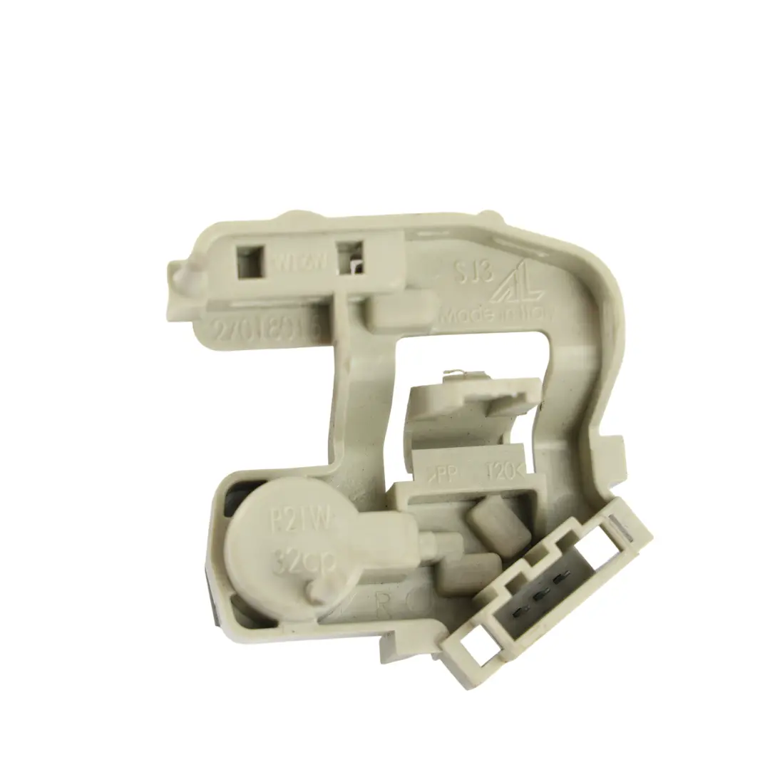 Audi A5 8T Support Douille Ampoule Arrière Gauche - SKU 8T0945257 - Numéro de pièce 8T0945257