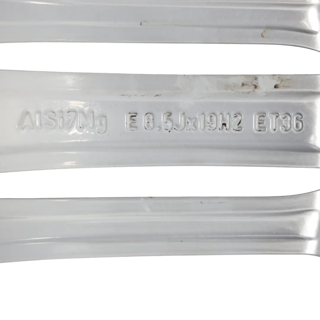 Cerchi In Lega Argento 19" ET:36 8,5J per Audi Q3 8U con numero di parte 8U0601025AC Audi Q3 8U Cerchi In Lega Argento 19" ET:36 8,5J - SKU 8U0601025AC-2 - Numero di parte 8U0601025AC