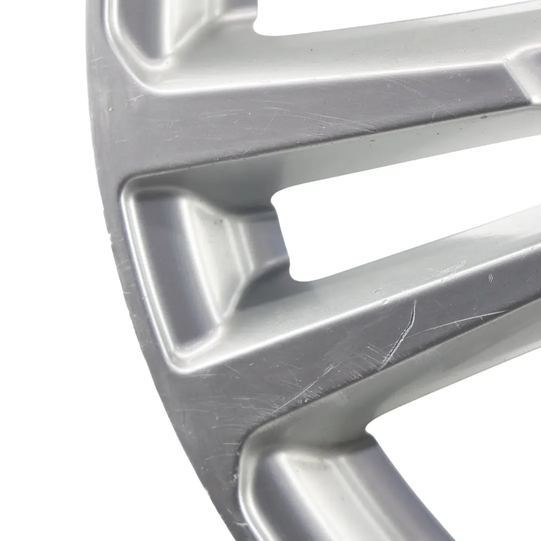 Argento Cerchio lega 8U 18" 7J ET:43 Doppia Stella a Raggi per Audi Q3 con numero di parte 8U0601025AJ Audi Q3 Argento Cerchio lega 8U 18" 7J ET:43 Doppia Stella a Raggi - SKU 8U0601025AJ-1 - Numero di parte 8U0601025AJ