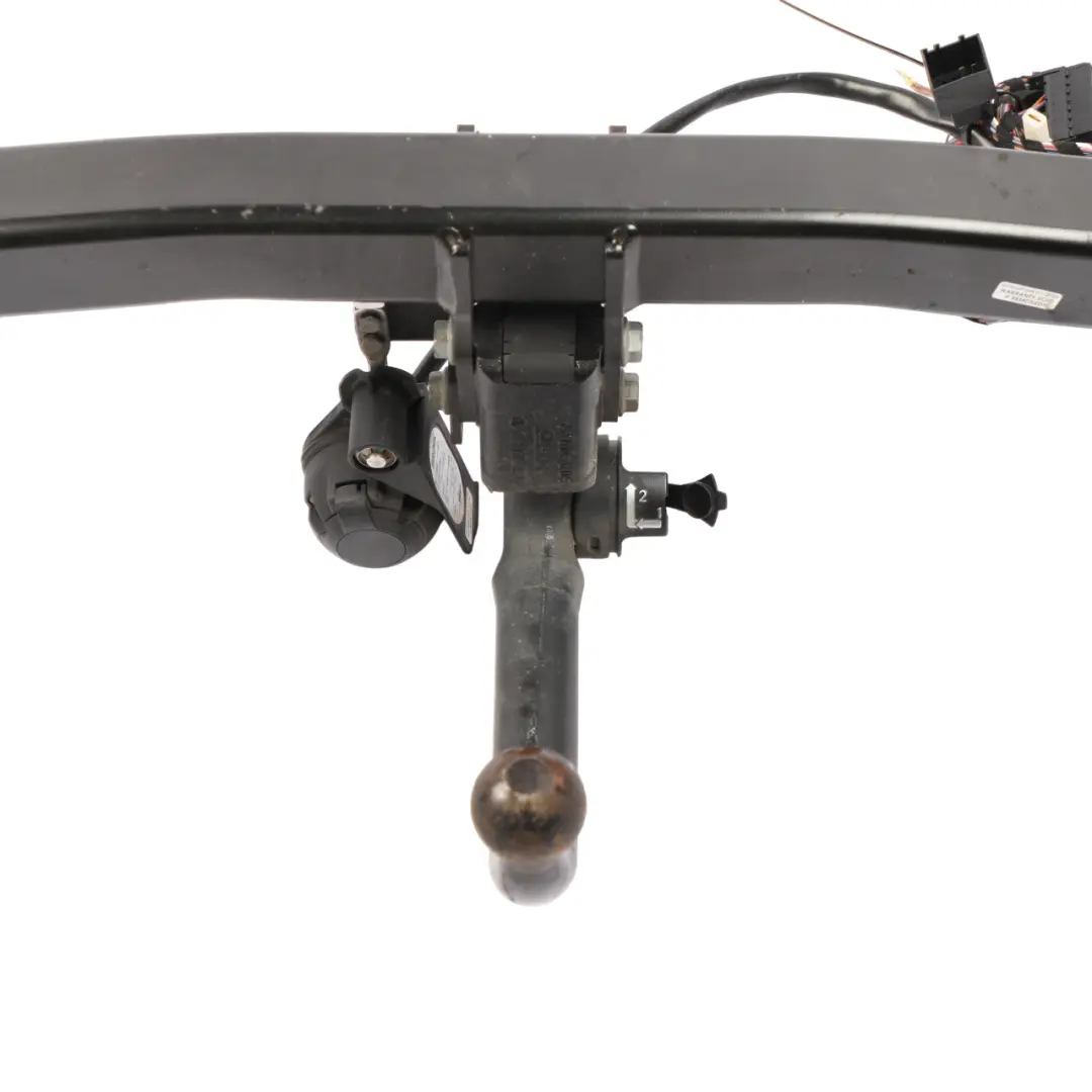 Towbar Towing Hitch Towing Carrier Tow Bar Trailer Hook to Audi Q3 8U with Part number 8U0803880D Audi Q3 8U Towbar Towing Hitch Towing Carrier Tow Bar Trailer Hook - SKU 8U0803880D - Part number 8U0803880D