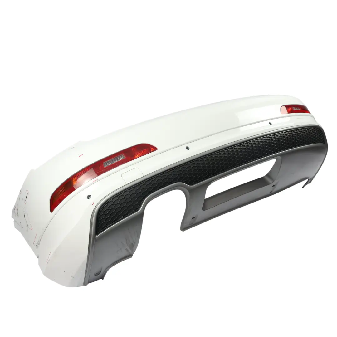 Zderzak Tylny Glacier White Pearl Biały - S9R do Audi Q3 8U o numerze 8U0807067B Audi Q3 8U Zderzak Tylny Glacier White Pearl Biały - S9R - SKU 8U0807067B-MGW - Numer Części 8U0807067B