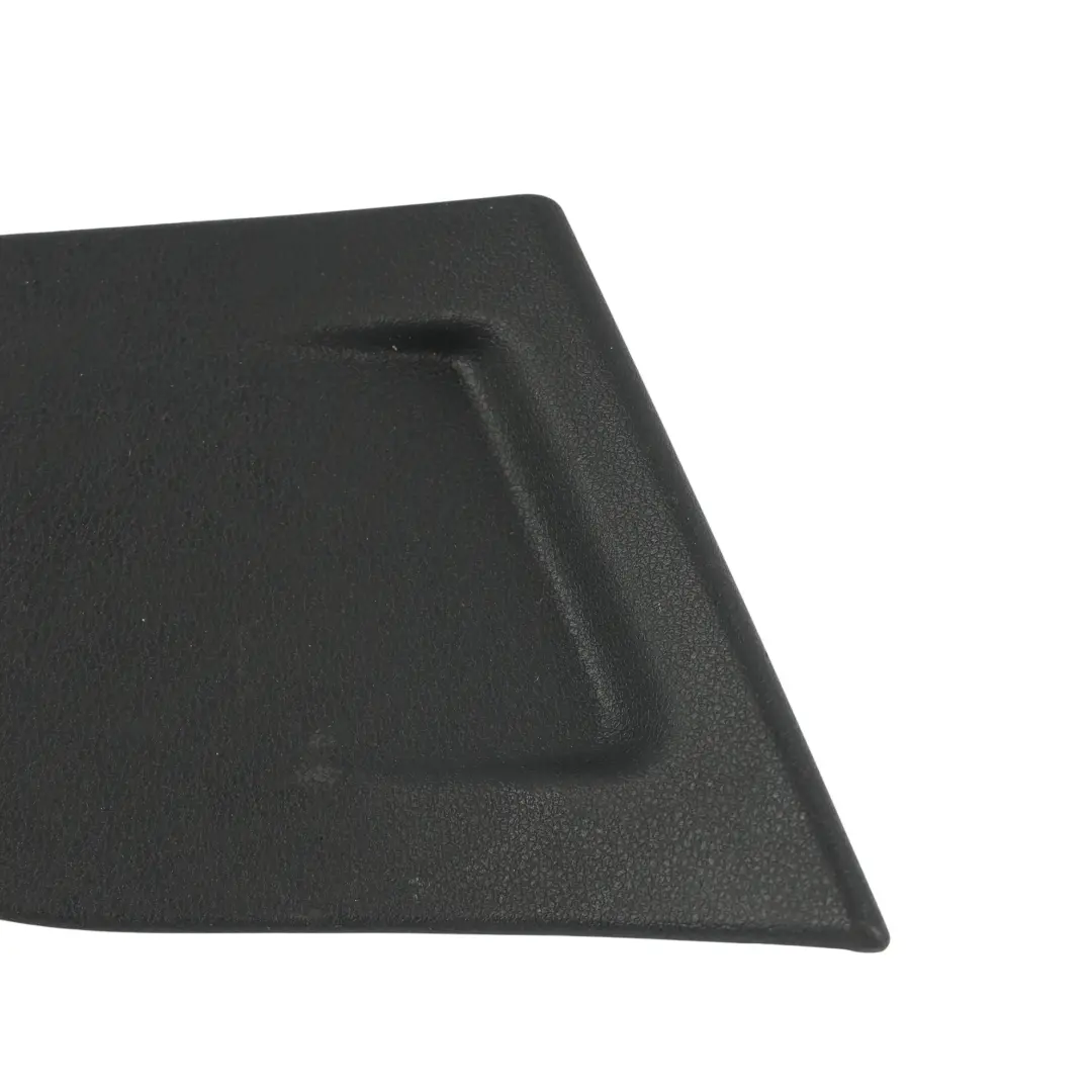 Copertura Pannello Fanalino Posteriore Destro per Audi Q3 8U con numero di parte 8U0867658 Audi Q3 8U Copertura Pannello Fanalino Posteriore Destro - SKU 8U0867658 - Numero di parte 8U0867658