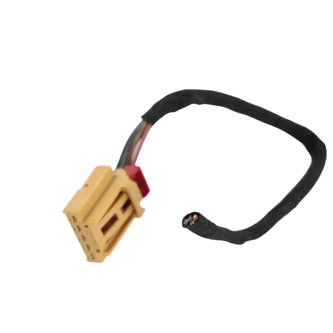 Audi Q3 8U Feu Arrière LED Câblage Prise Gauche Extérieur - SKU 8U0945093M-1 - Numéro de pièce 8U0945093M