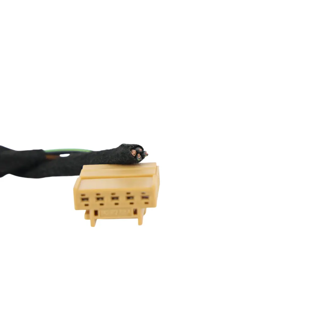 Audi Q3 8U Hinten Kofferraum Lampe Licht Kabelbaum Stecker Rechts - SKU 8U0945094M-1 - Teilenummer 8U0945094M