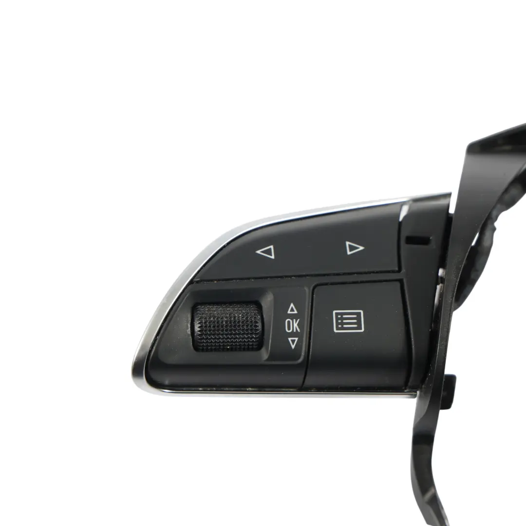 Przycisk Przełącznik Kierownicy Multifunkcja Ramka do Audi A3 8V o numerze 8U0951523B Audi A3 8V Przycisk Przełącznik Kierownicy Multifunkcja Ramka - SKU 8U0951523B - Numer Części 8U0951523B