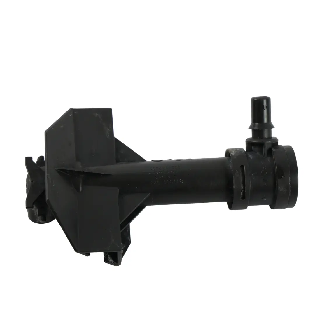 OE Q3 8U Ugello Pompa Lavavetri Faro Destro per Audi con numero di parte 8U0955102B Audi OE Q3 8U Ugello Pompa Lavavetri Faro Destro - SKU 8U0955102B - Numero di parte 8U0955102B