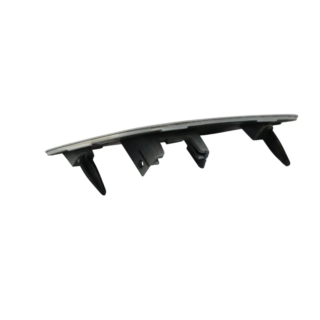 Copri Ugello Lavavetro Faro Destro Bianco Perla Ghiacciaio S9R per Audi Q3 8U con numero di parte 8U0955276 Audi Q3 8U Copri Ugello Lavavetro Faro Destro Bianco Perla Ghiacciaio S9R - SKU 8U0955276-MGW - Numero di parte 8U0955276