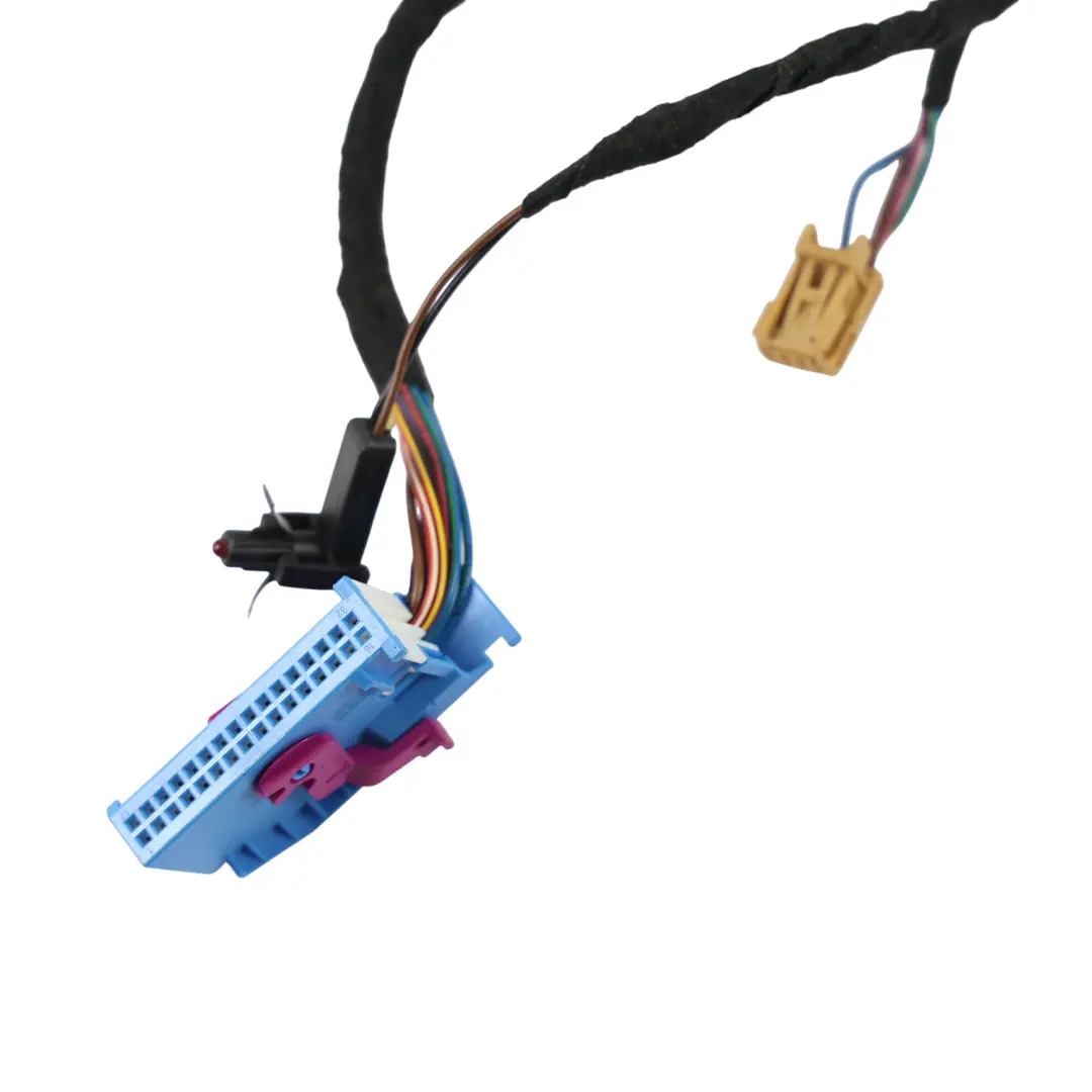 Arnés Cableado Puerta Delantero Derecho para Audi Q3 8U con número de pieza 8U0971035L Audi Q3 8U Arnés Cableado Puerta Delantero Derecho - SKU 8U0971035L - Número de pieza 8U0971035L