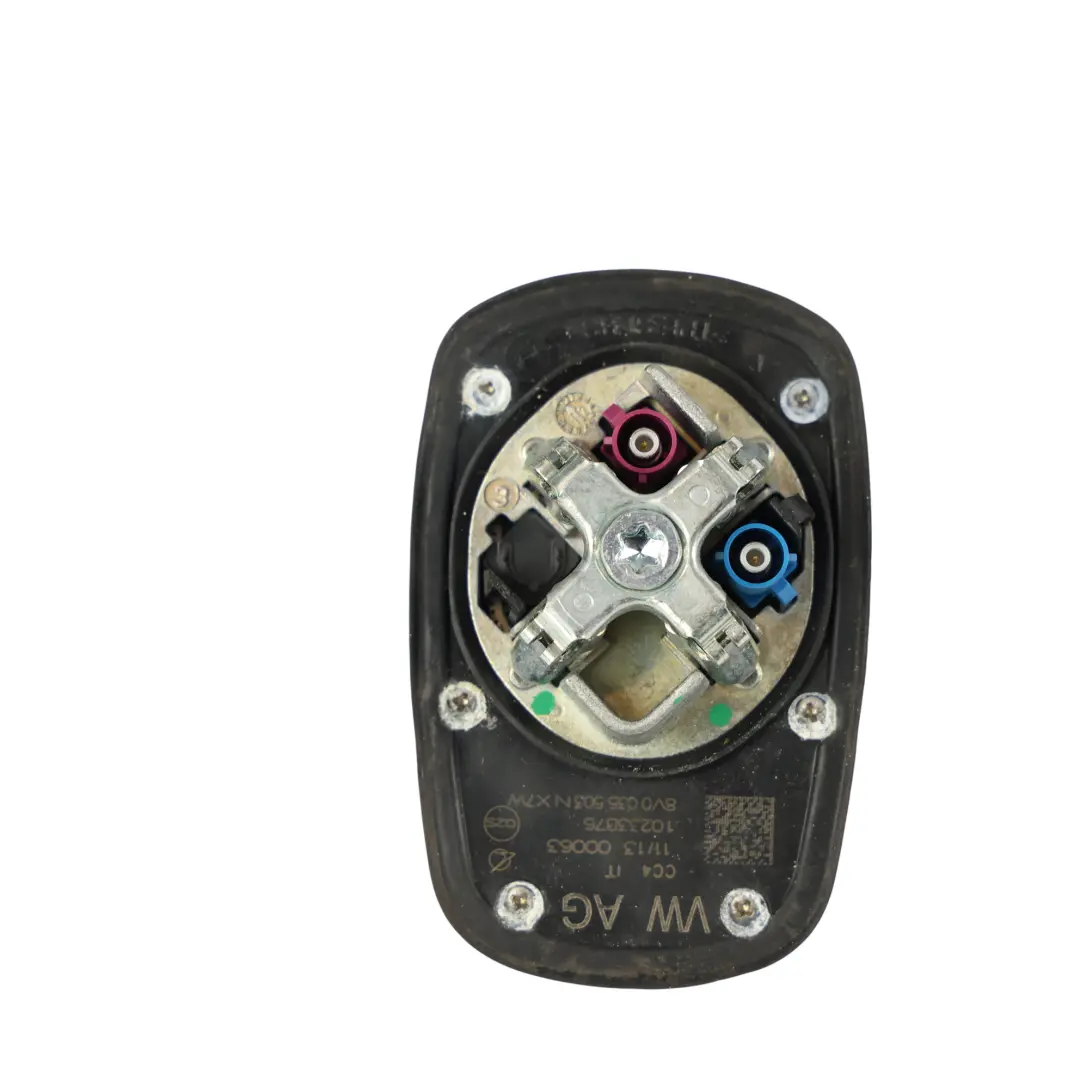 Antena Techo Aleta Tiburón Plata Hielo Metalizado - X7W para Audi A3 8V con número de pieza 8V0035503N Audi A3 8V Antena Techo Aleta Tiburón Plata Hielo Metalizado - X7W - SKU 8V0035503N-ICS - Número de pieza 8V0035503N