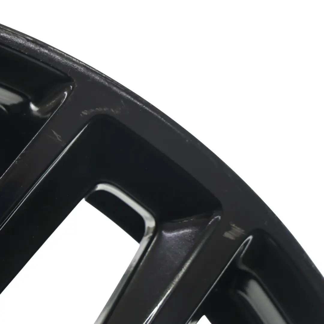 Jante En Alliage Noir 19" 8J ET:49 À Double Étoile pour Audi A3 8V à propos du numéro de pièce 8V0601025AB Audi A3 8V Jante En Alliage Noir 19" 8J ET:49 À Double Étoile - SKU 8V0601025AB-2 - Numéro de pièce 8V0601025AB