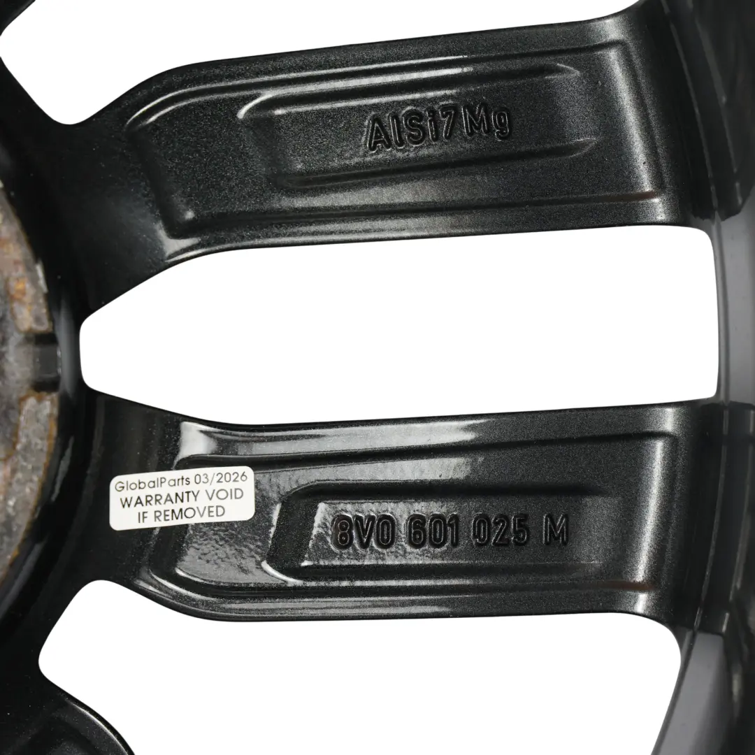 Jante Alliage 18" ET:51 7,5J pour Audi A3 8V à propos du numéro de pièce 8V0601025M Audi A3 8V Jante Alliage 18" ET:51 7,5J - SKU 8V0601025M-1 - Numéro de pièce 8V0601025M
