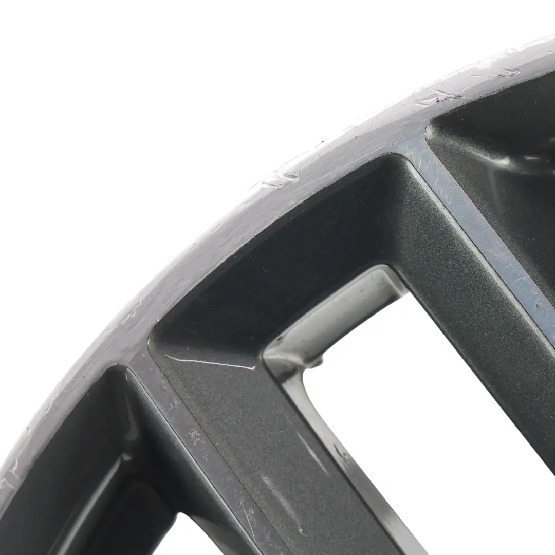 Felga Aluminiowa 18" ET:51 7,5J do Audi A3 8V o numerze 8V0601025M Audi A3 8V Felga Aluminiowa 18" ET:51 7,5J - SKU 8V0601025M-1 - Numer Części 8V0601025M