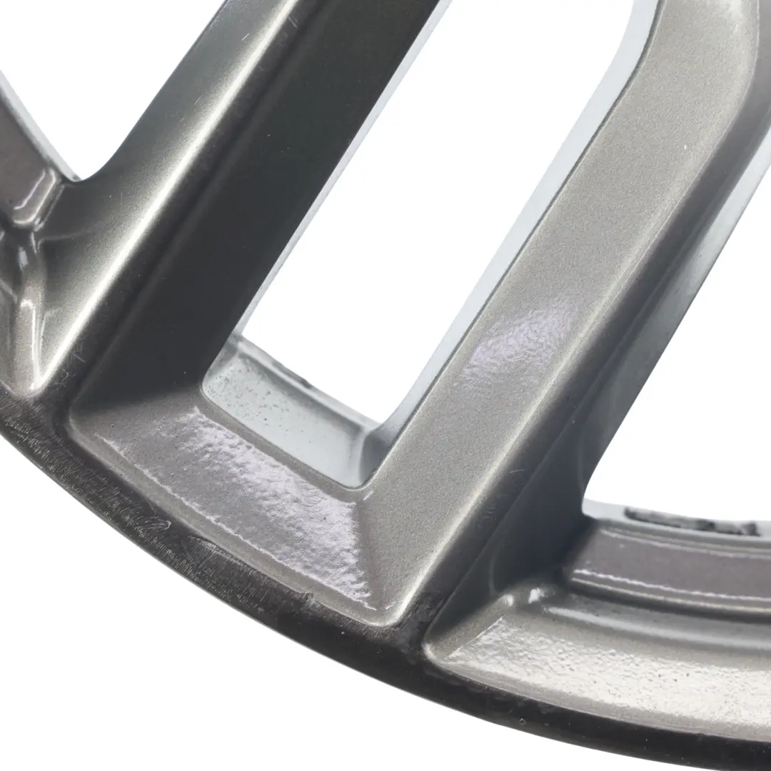 Jante Alliage 18" ET:51 7,5J pour Audi A3 8V à propos du numéro de pièce 8V0601025M Audi A3 8V Jante Alliage 18" ET:51 7,5J - SKU 8V0601025M - Numéro de pièce 8V0601025M