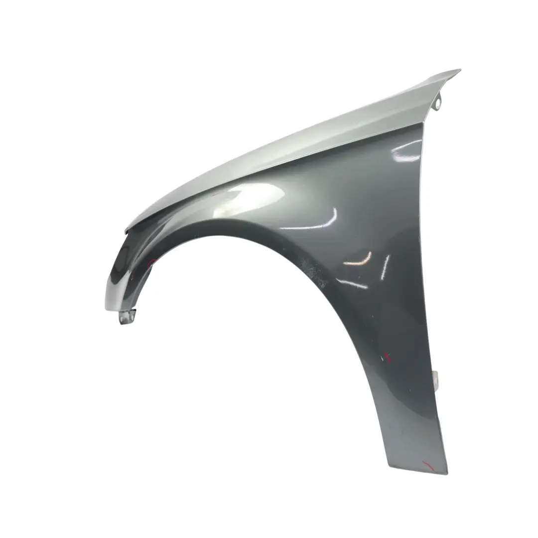 Pannello Laterale Anteriore Sinistro Parafango Ala Monsoon Grey - X7R per Audi A3 8V con numero di parte 8V0821105G Audi A3 8V Pannello Laterale Anteriore Sinistro Parafango Ala Monsoon Grey - X7R - SKU 8V0821105G-MOG - Numero di parte 8V0821105G