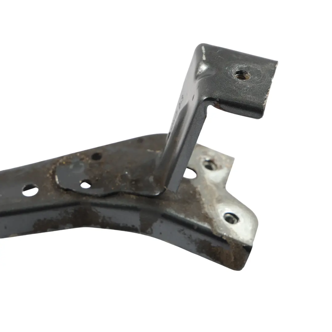 Soporte Montaje Guardabarros Delantero Derecho para Audi A3 S3 8V con número de pieza 8V0821136C Audi A3 S3 8V Soporte Montaje Guardabarros Delantero Derecho - SKU 8V0821136C-DGR - Número de pieza 8V0821136C