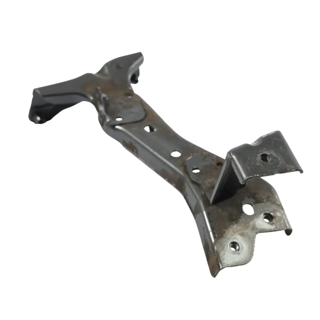 Support De Fixation D'Aile Avant Droite pour Audi A3 S3 8V à propos du numéro de pièce 8V0821136C Audi A3 S3 8V Support De Fixation D'Aile Avant Droite - SKU 8V0821136C-DGR - Numéro de pièce 8V0821136C