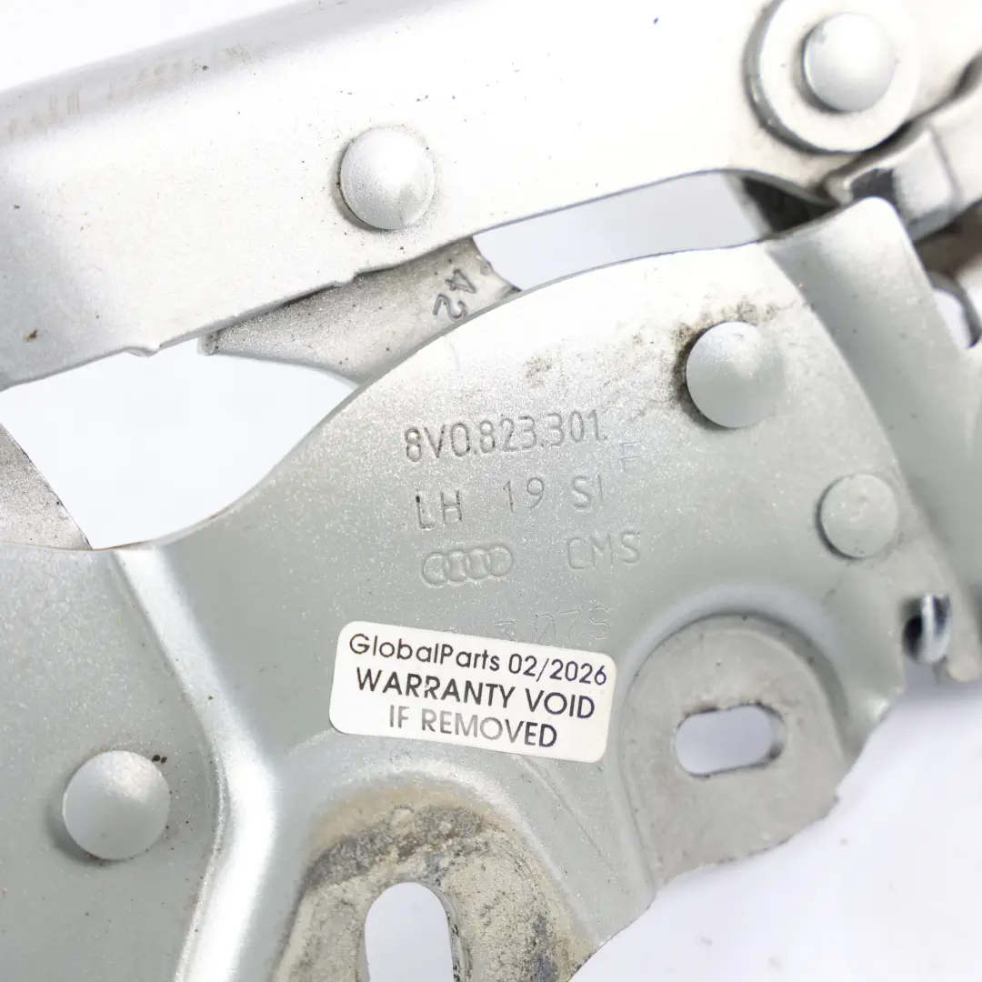 Cerniera Cofano Anteriore Sinistro Argento Ghiaccio - X7W per Audi A3 8V con numero di parte 8V0823301F Audi A3 8V Cerniera Cofano Anteriore Sinistro Argento Ghiaccio - X7W - SKU 8V0823301F-ICS - Numero di parte 8V0823301F