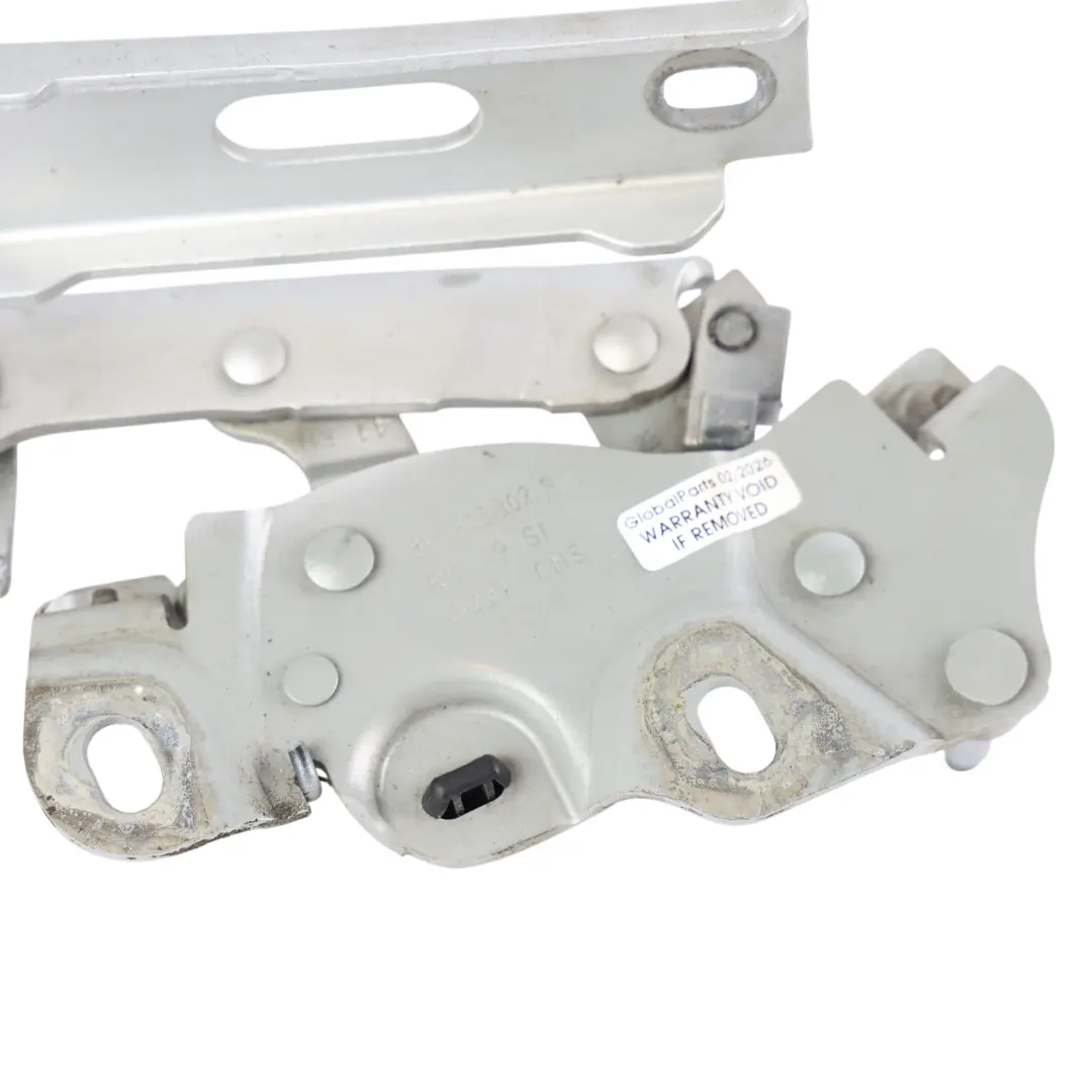 Audi A3 8V Front Hauben Scharnier Rechts Eissilber - X7W - SKU 8V0823302F-ICS - Teilenummer 8V0823302F