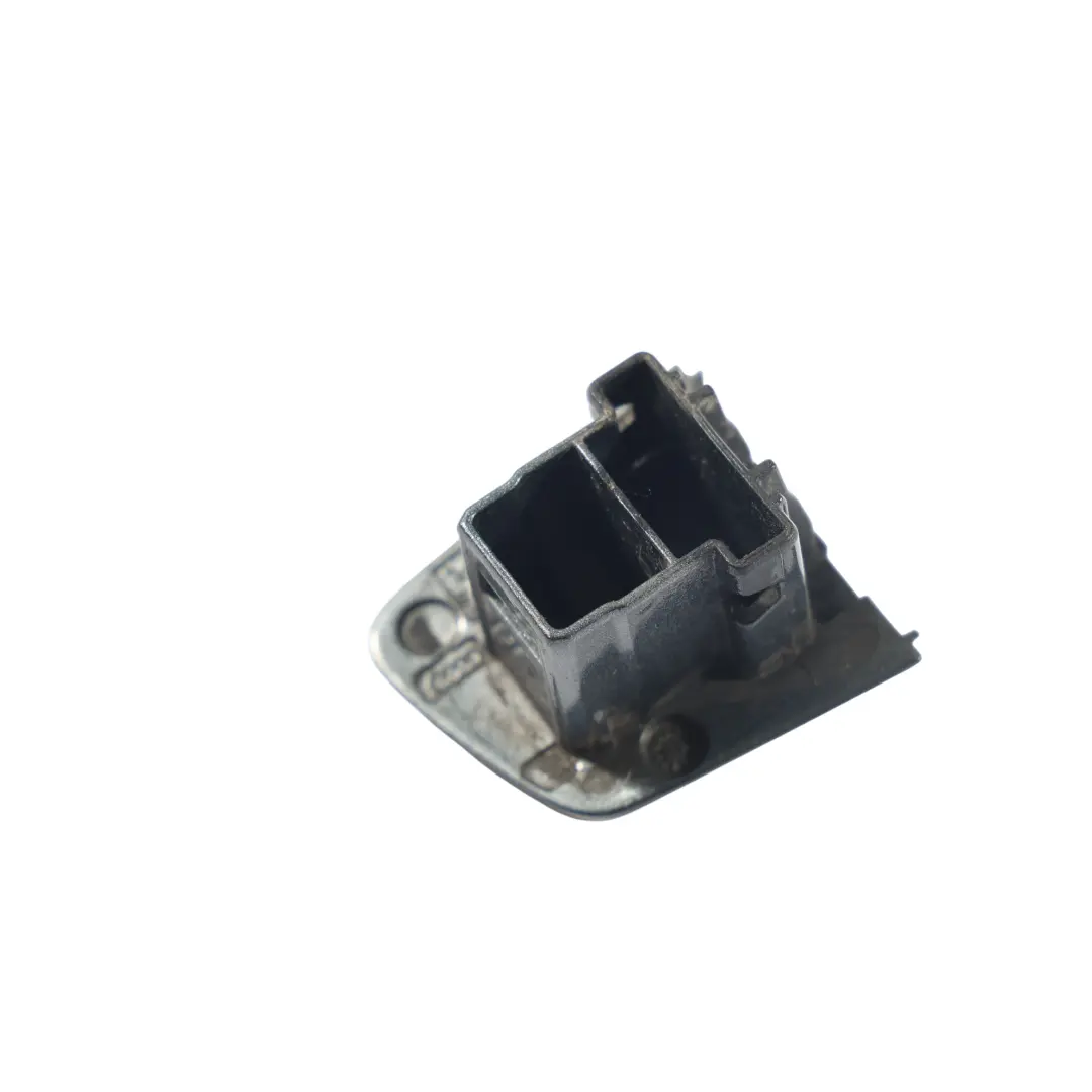 Maniglia Porta Posteriore Sinistra Grigio X7R per Audi A3 8V con numero di parte 8V0837205A Audi A3 8V Maniglia Porta Posteriore Sinistra Grigio X7R - SKU 8V0837205A-MOG - Numero di parte 8V0837205A