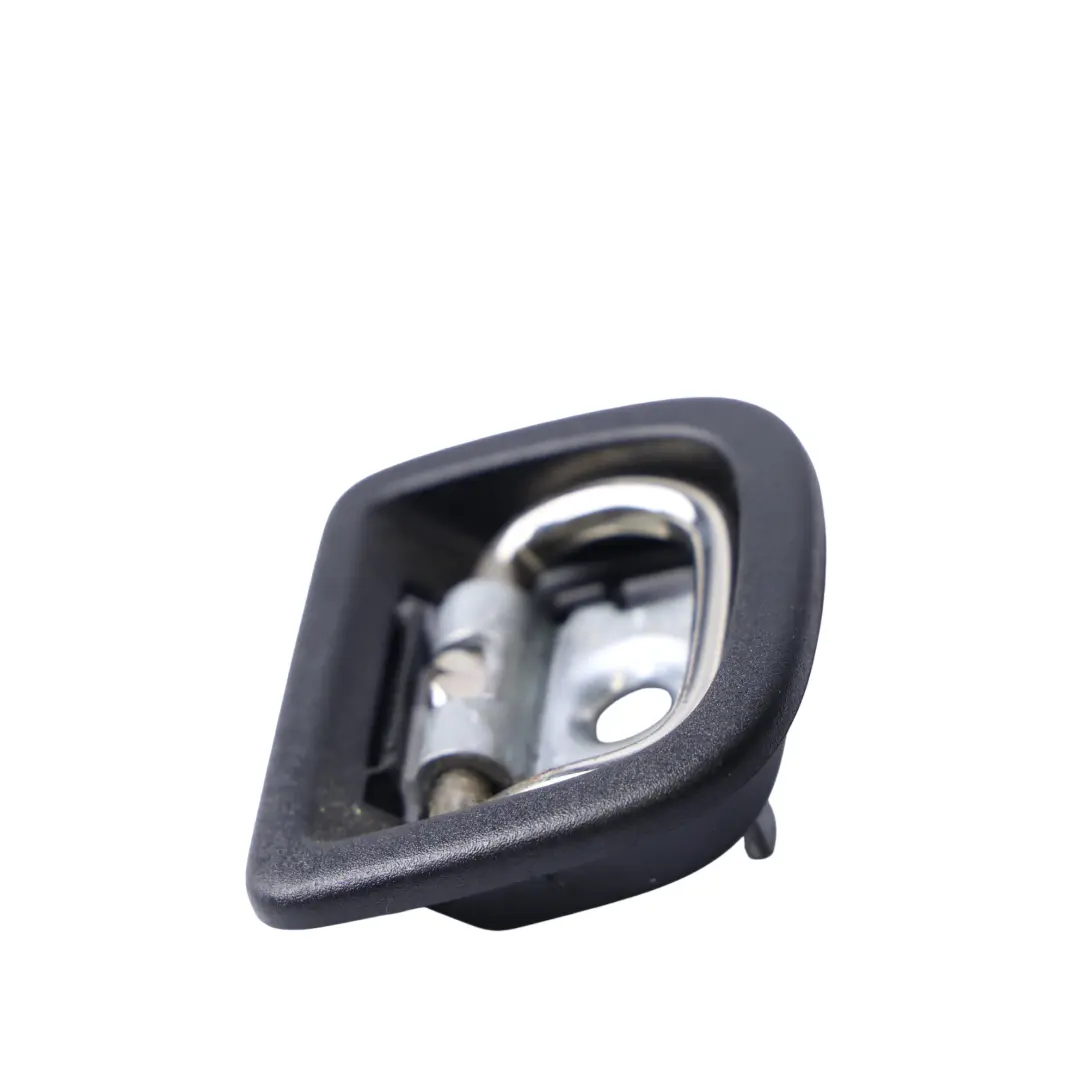 Volkswagen GOLF 5G Ancoraggio Interno Bagagliaio Occhiello Fissaggio - SKU 8V0863503B - Numero di parte 8V0863503B