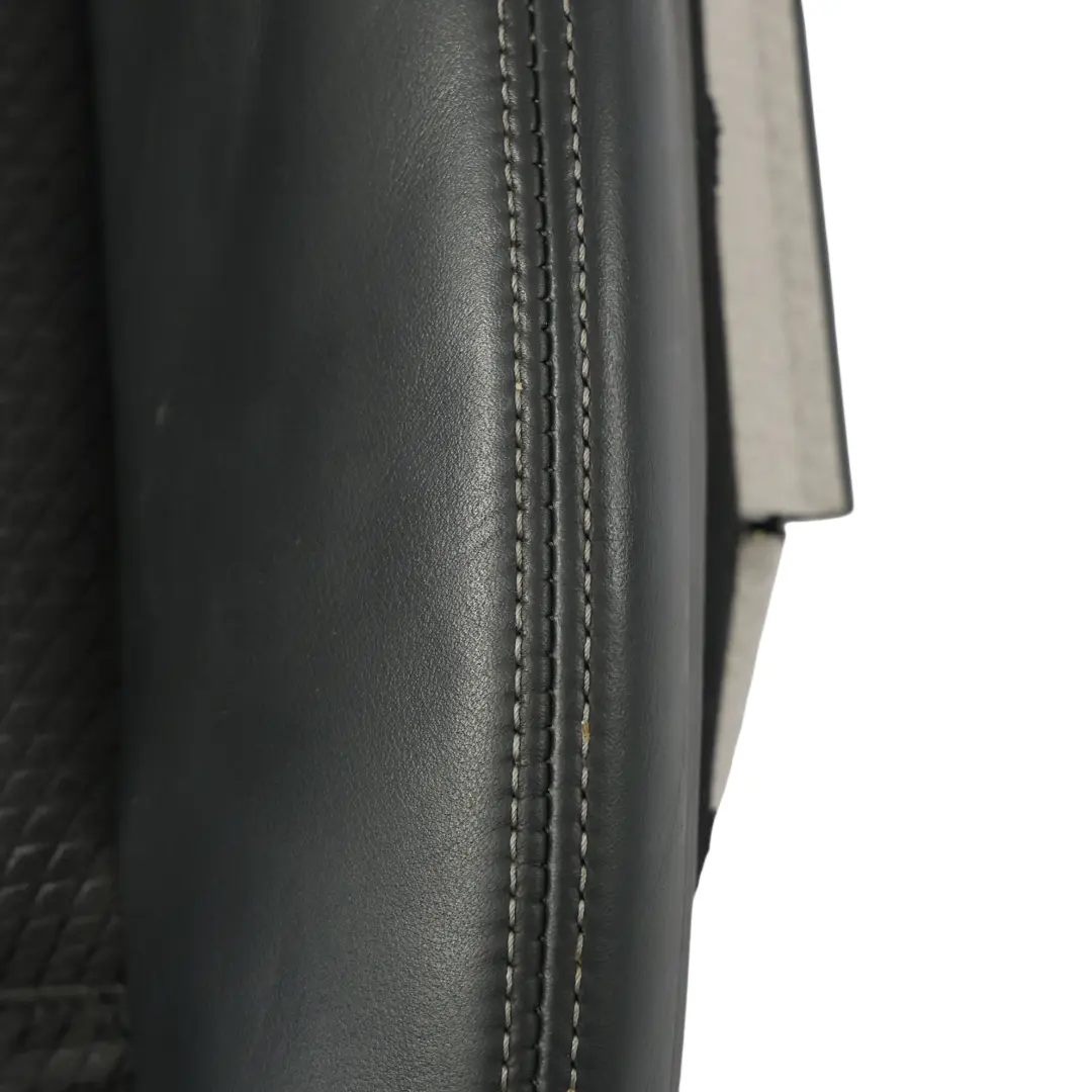 Rivestimento Cuscino Anteriore Sinistro Pelle/Panno Nero per Audi A3 8V con numero di parte 8V0881405AR Audi A3 8V Rivestimento Cuscino Anteriore Sinistro Pelle/Panno Nero - SKU 8V0881405AR - Numero di parte 8V0881405AR