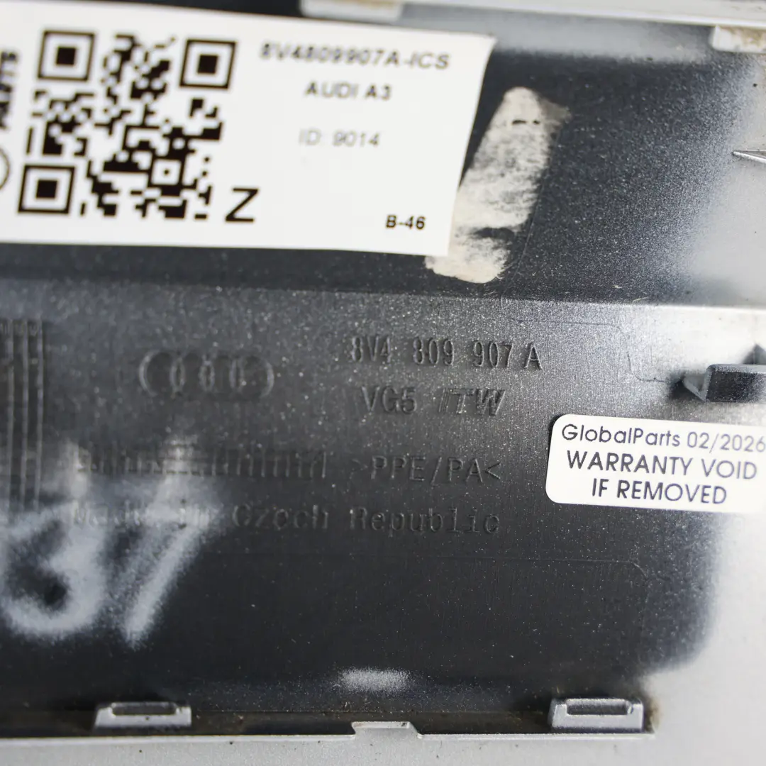 Audi A3 8V Sportback Coperchio Tappo Serbatoio Argento Ghiaccio - X7W - SKU 8V4809907A-ICS - Numero di parte 8V4809907A