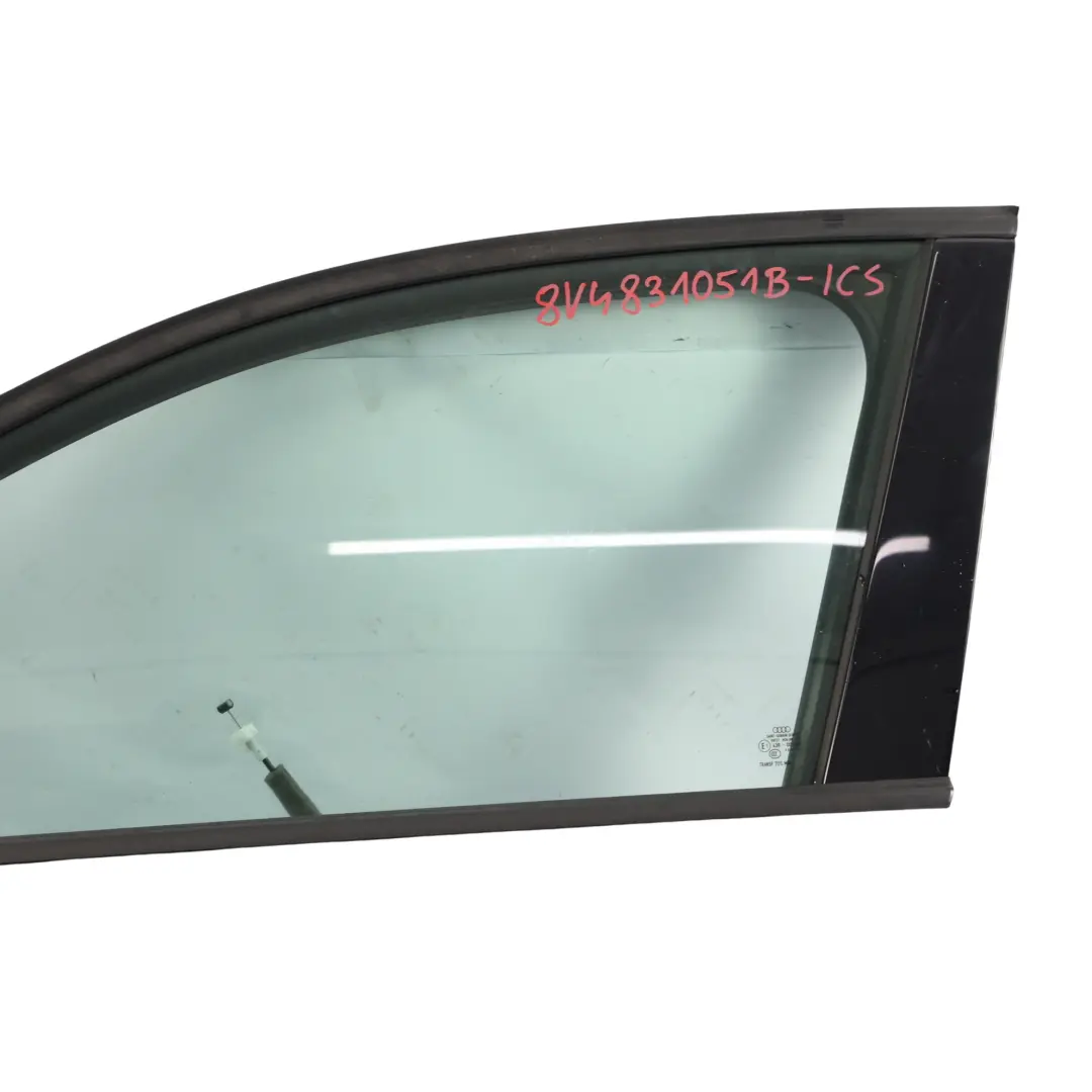 Audi A3 8V Sportback Porte Avant Gauche Ice Silver Argent Métallisé - X7W - SKU 8V4831051B-ICS - Numéro de pièce 8V4831051B