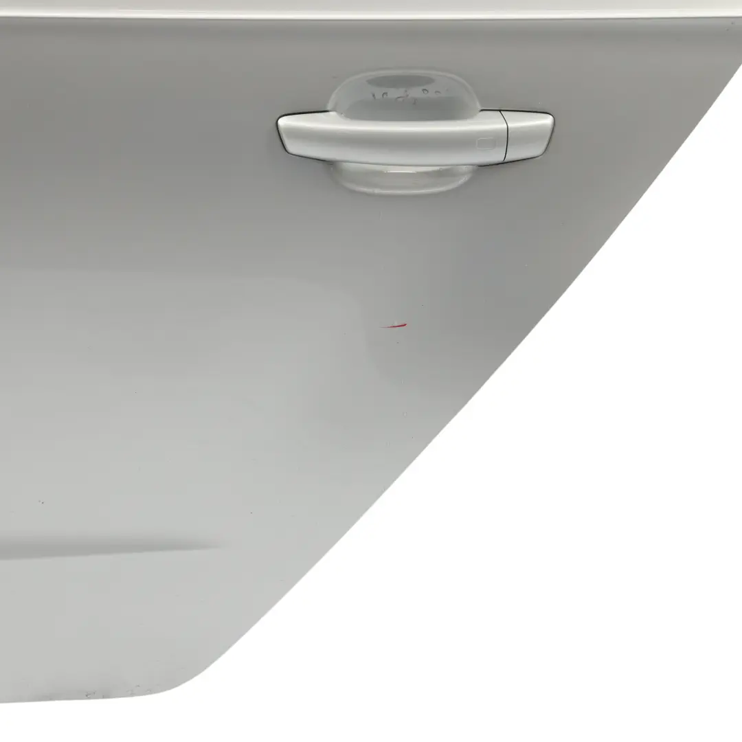 Sportback Porta Posteriore Sinistra Ice Silver Metallic Argento - X7W per Audi A3 8V con numero di parte 8V4833051A Audi A3 8V Sportback Porta Posteriore Sinistra Ice Silver Metallic Argento - X7W - SKU 8V4833051A-ICS - Numero di parte 8V4833051A