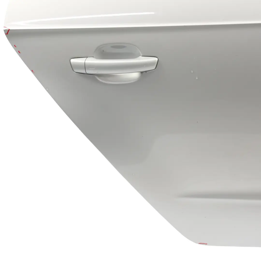 Sportback Puerta Trasera Derecha Ice Silver Metallic Plata - X7W para Audi A3 8V con número de pieza 8V4833052A Audi A3 8V Sportback Puerta Trasera Derecha Ice Silver Metallic Plata - X7W - SKU 8V4833052A-ICS - Número de pieza 8V4833052A