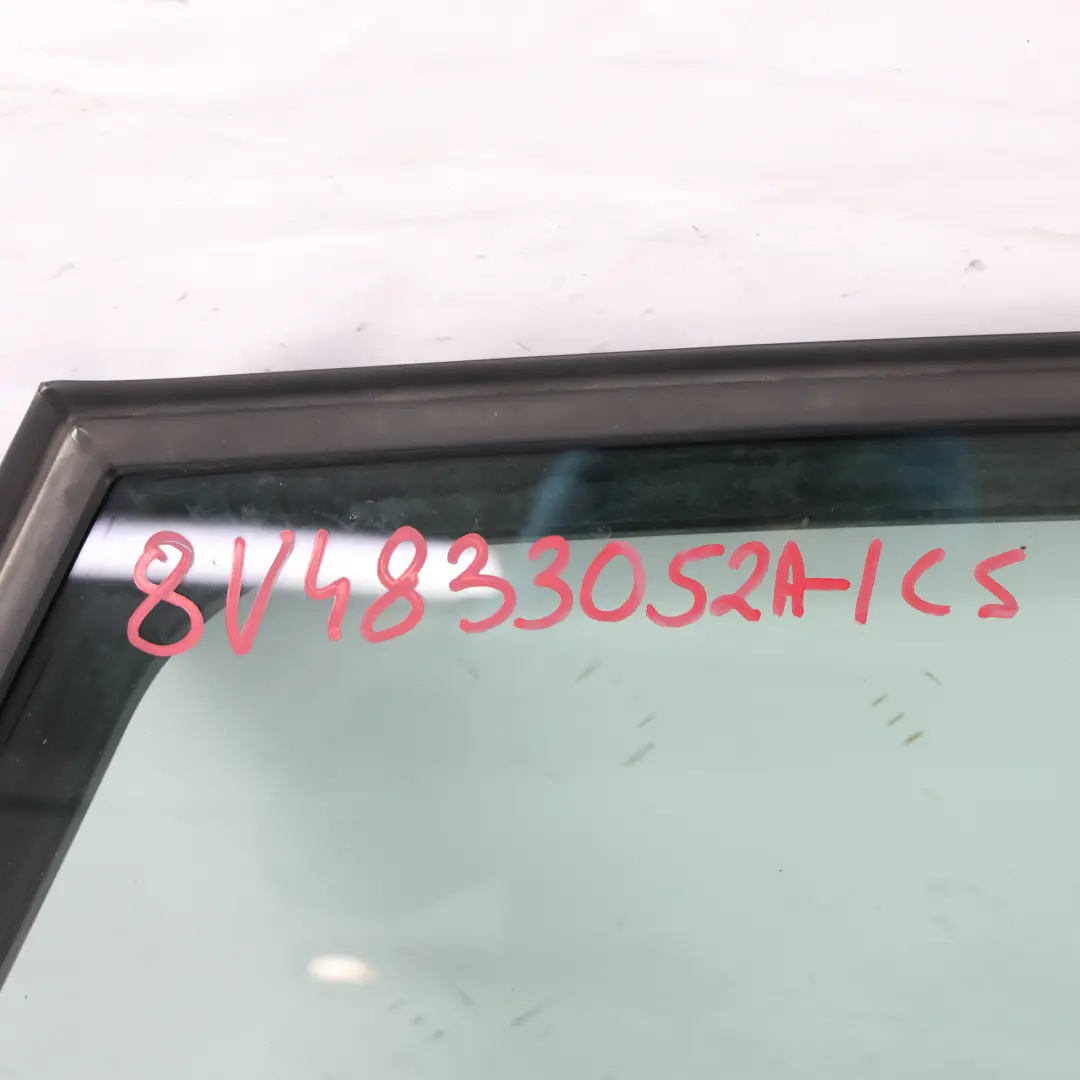 Sportback Porta Posteriore Destra Ice Silver Metallizzato - X7W per Audi A3 8V con numero di parte 8V4833052A Audi A3 8V Sportback Porta Posteriore Destra Ice Silver Metallizzato - X7W - SKU 8V4833052A-ICS - Numero di parte 8V4833052A