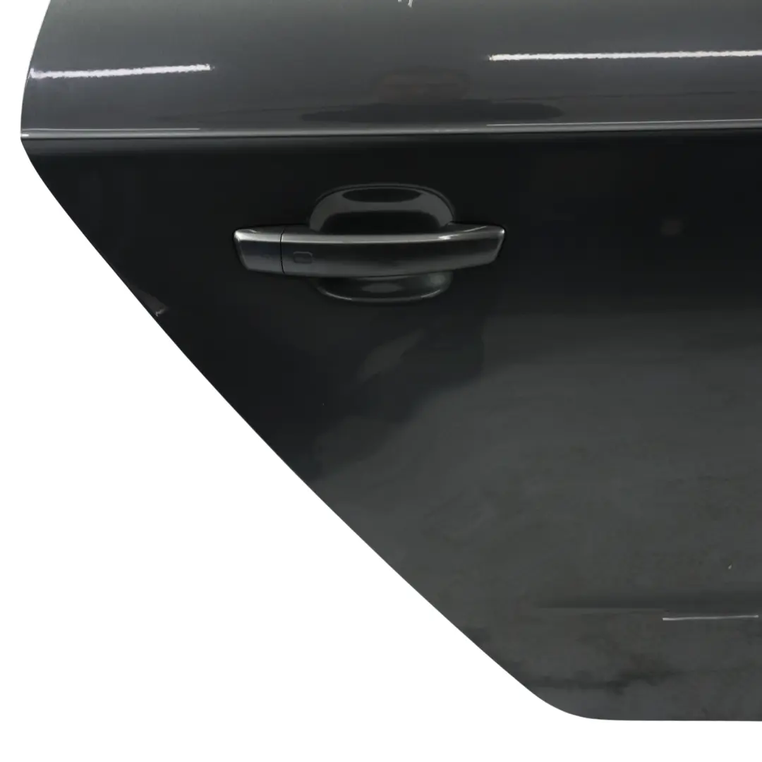 Sportback Rear Right O/S Door Daytona Grey Pearl Effect - Z7S to Audi A3 8V with Part number 8V4833052E Audi A3 8V Sportback Rear Right O/S Door Daytona Grey Pearl Effect - Z7S - SKU 8V4833052E-DGR - Part number 8V4833052E
