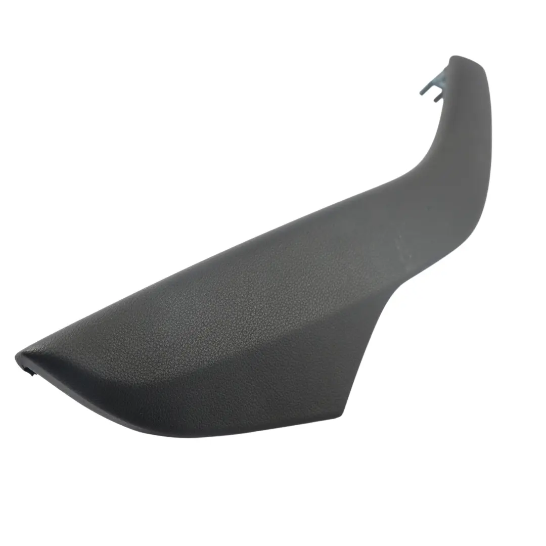 Cache Accoudoir Porte Arrière Gauche Noir Soul pour Audi A3 8V à propos du numéro de pièce 8V4867373D Audi A3 8V Cache Accoudoir Porte Arrière Gauche Noir Soul - SKU 8V4867373D - Numéro de pièce 8V4867373D