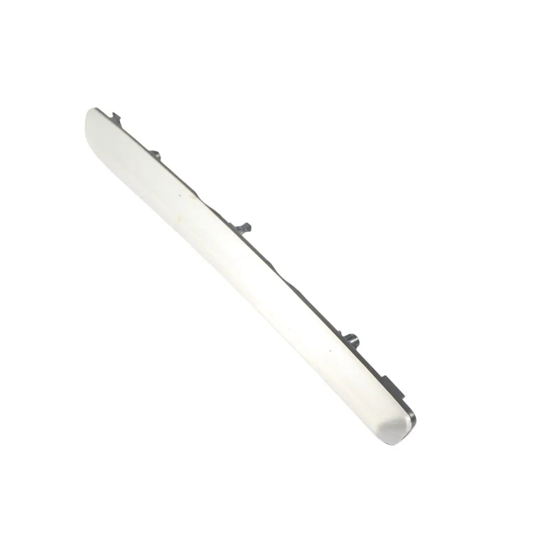 Garniture Poignée Porte Avant Droite Aluminium pour Audi A3 8V à propos du numéro de pièce 8V4867410H Audi A3 8V Garniture Poignée Porte Avant Droite Aluminium - SKU 8V4867410H - Numéro de pièce 8V4867410H