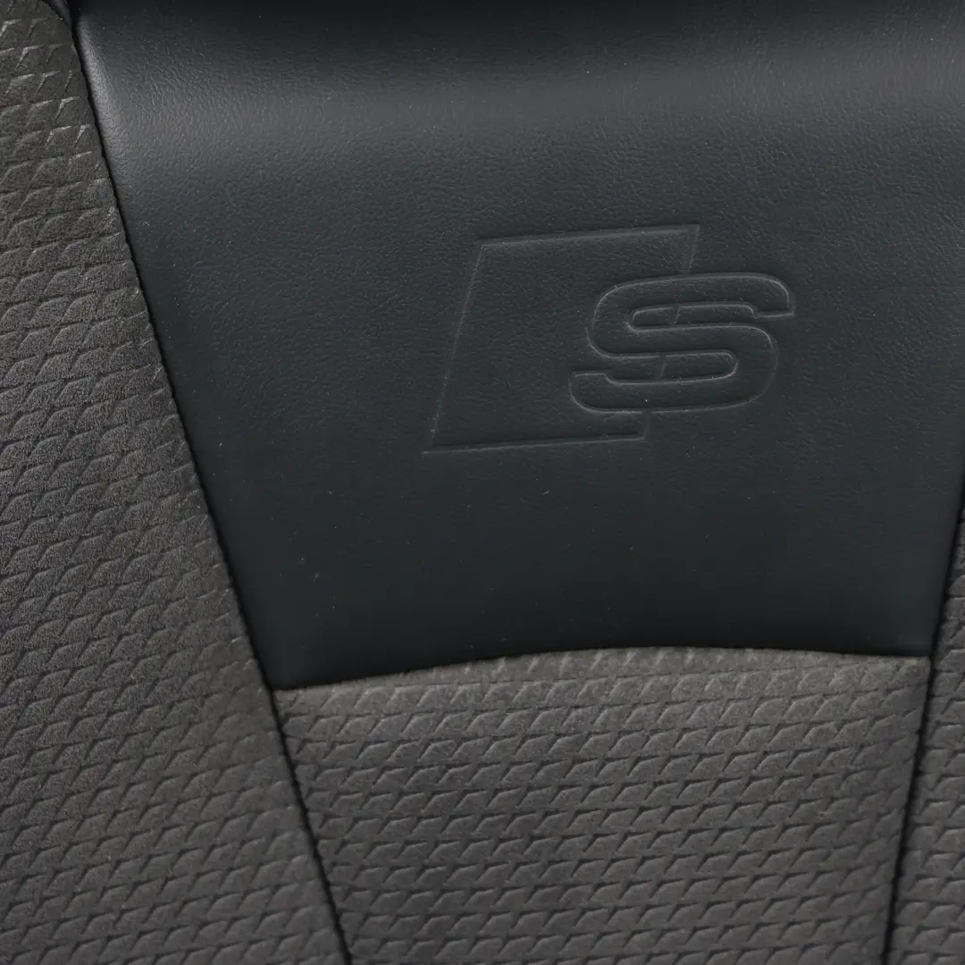 Audi A3 S3 8V 5D Vordersitz Sport Beheizt Stoff/Leder Schwarz Grau Rechts - SKU 8V4881805AR-1 - Teilenummer 8V4881805AR