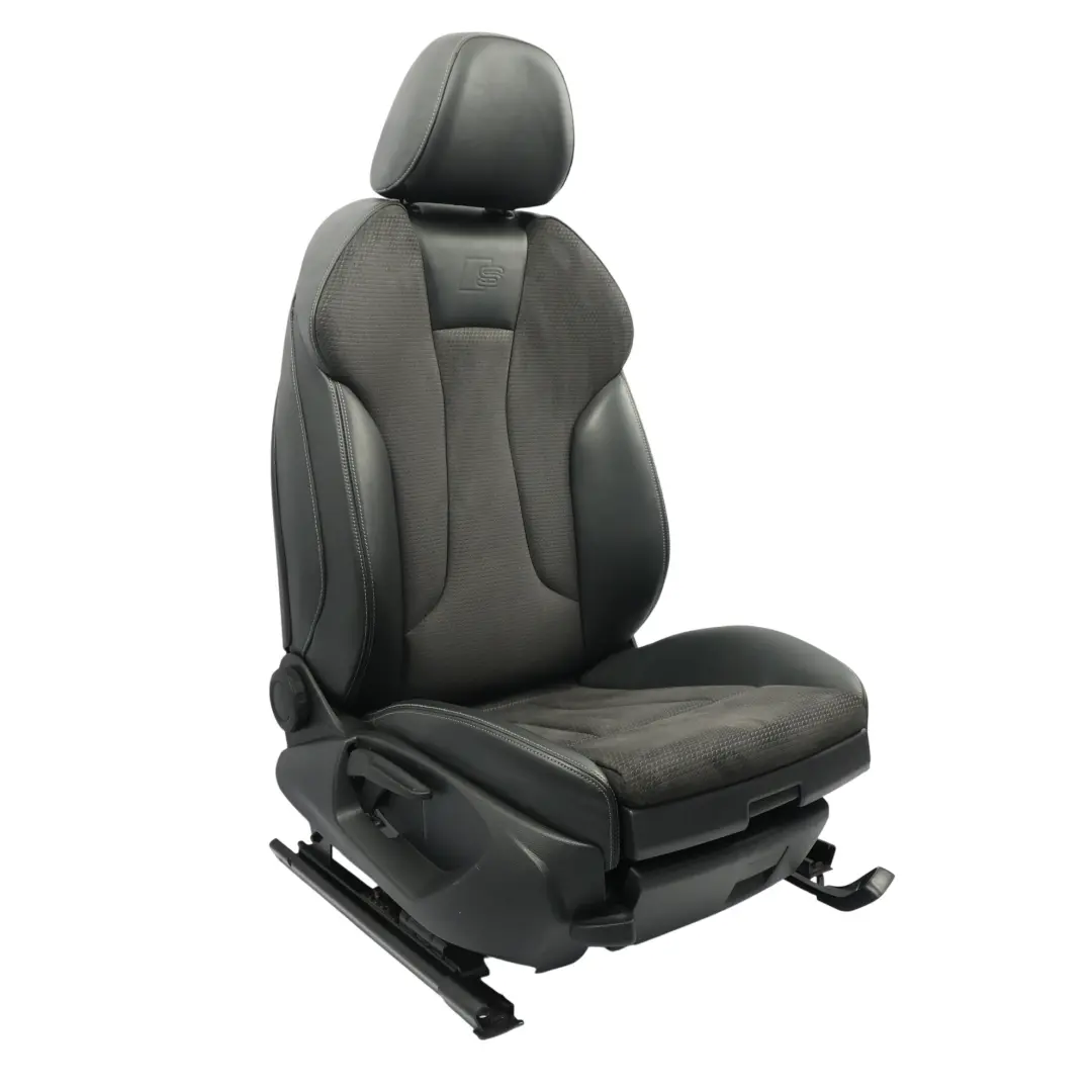5D Asiento Delantero Sport Calefactable Tela/Cuero Negro Gris Derecho para Audi S3 8V con número de pieza 8V4881805AR Audi S3 8V 5D Asiento Delantero Sport Calefactable Tela/Cuero Negro Gris Derecho - SKU 8V4881805AR-1 - Número de pieza 8V4881805AR