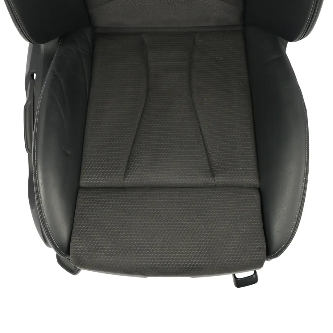 5D Vordersitz Sport Beheizt Stoff/Leder Schwarz Grau Rechts für Audi A3 S3 8V mit Teilenummer 8V4881805AR Audi A3 S3 8V 5D Vordersitz Sport Beheizt Stoff/Leder Schwarz Grau Rechts - SKU 8V4881805AR-1 - Teilenummer 8V4881805AR