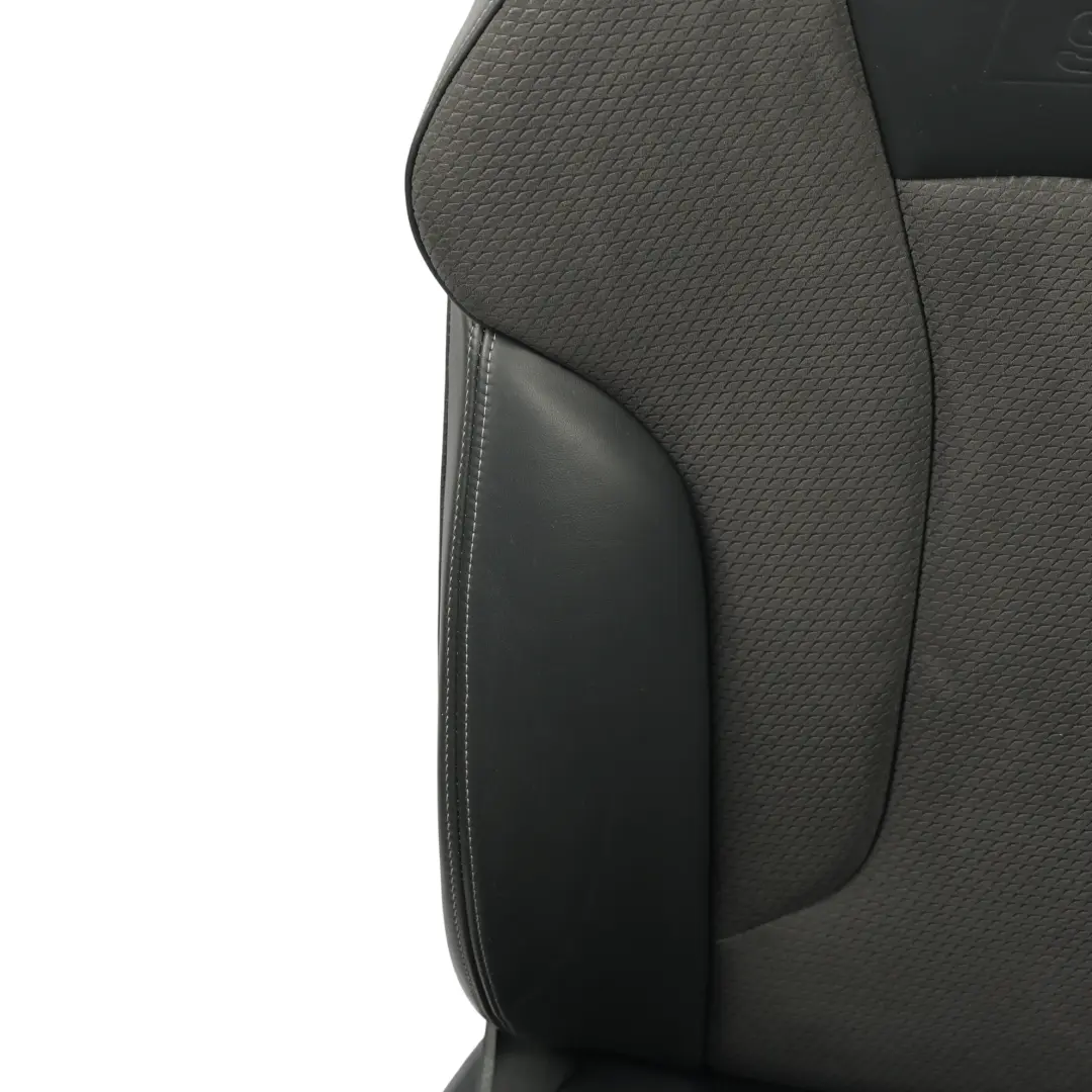 5D Vordersitz Sport Beheizt Stoff/Leder Schwarz Grau Rechts für Audi A3 S3 8V mit Teilenummer 8V4881805AR Audi A3 S3 8V 5D Vordersitz Sport Beheizt Stoff/Leder Schwarz Grau Rechts - SKU 8V4881805AR-1 - Teilenummer 8V4881805AR