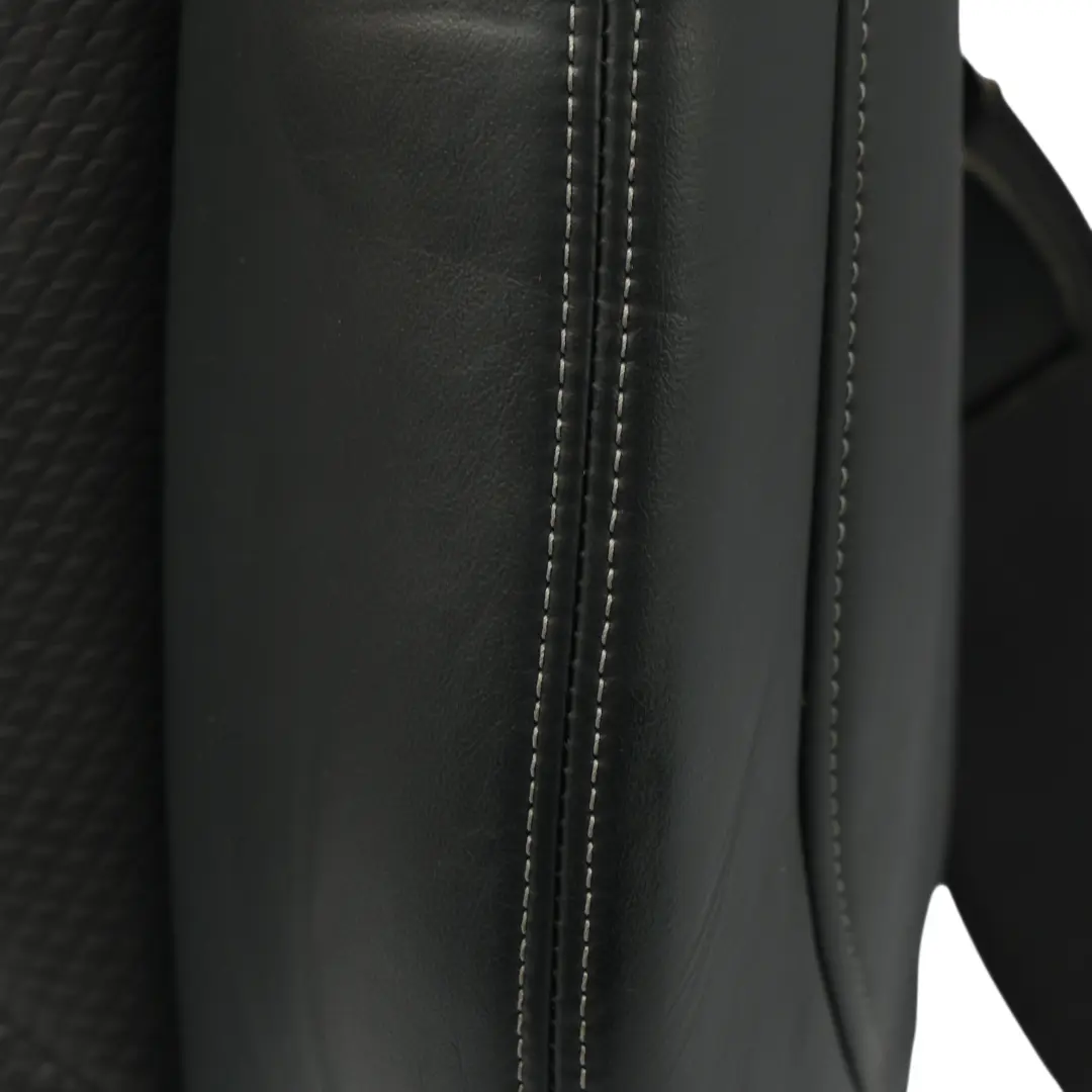 Respaldo Asiento Delantero Izquierdo Interior Cuero/Tela Negra para Audi A3 8V con número de pieza 8V4881805AR Audi A3 8V Respaldo Asiento Delantero Izquierdo Interior Cuero/Tela Negra - SKU 8V4881805AR - Número de pieza 8V4881805AR