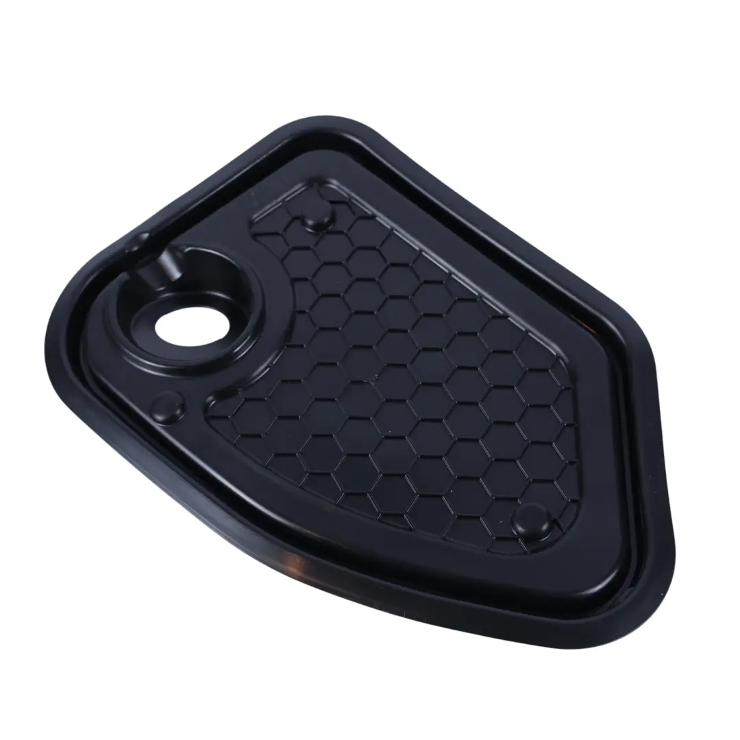 Audi Q3 F3 Montaje Cubierta Panel Puerta Delantera Trasera Izquierda - SKU 8V5837915A - Número de pieza 8V5837915A