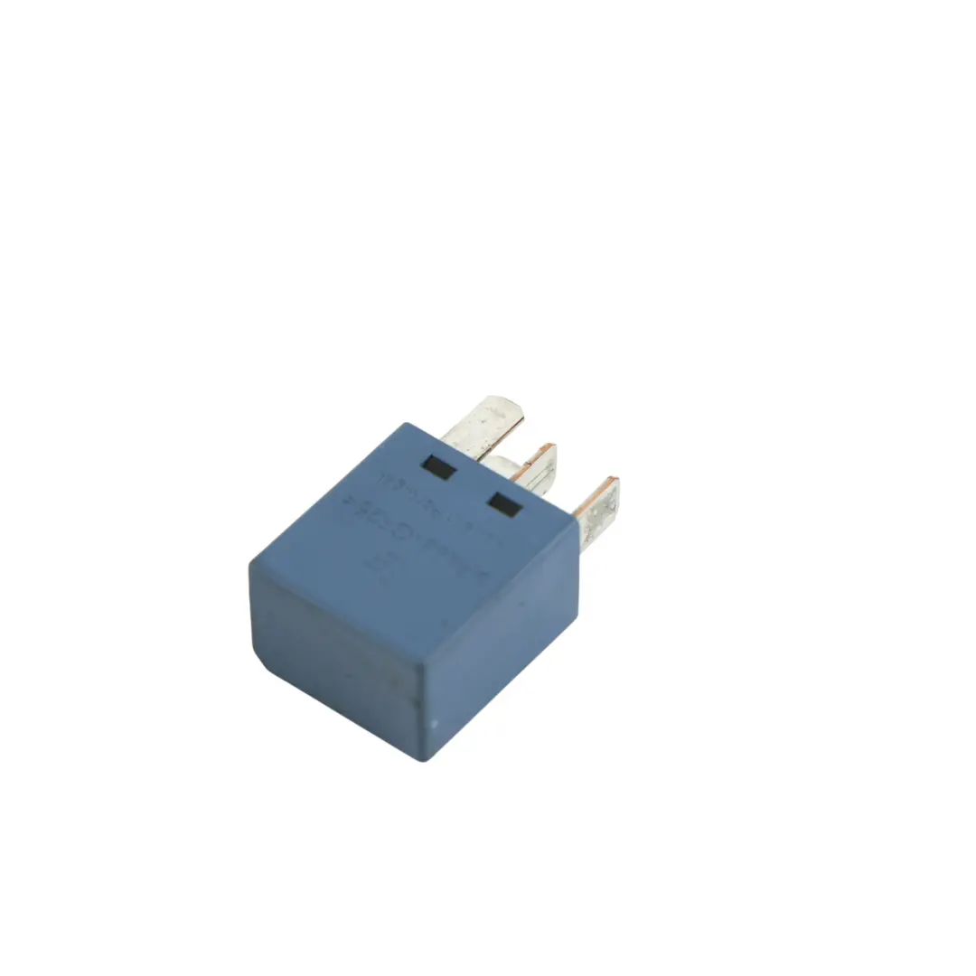 4-Pin FoMoCo Unit to Ford Fiesta Mk7 Relay with Part number 8V5T-14B192-AA Ford Fiesta Mk7 Relay 4-Pin FoMoCo Unit - SKU 8V5T-14B192-AA-1 - Part number 8V5T-14B192-AA