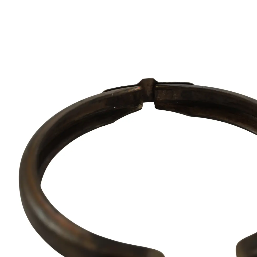 Uchwyt Obejma Mocowanie Wydechu Tłumika do Audi A6 C8 A4 B9 o numerze 8W0253725K Audi A6 C8 A4 B9 Uchwyt Obejma Mocowanie Wydechu Tłumika - SKU 8W0253725K - Numer Części 8W0253725K