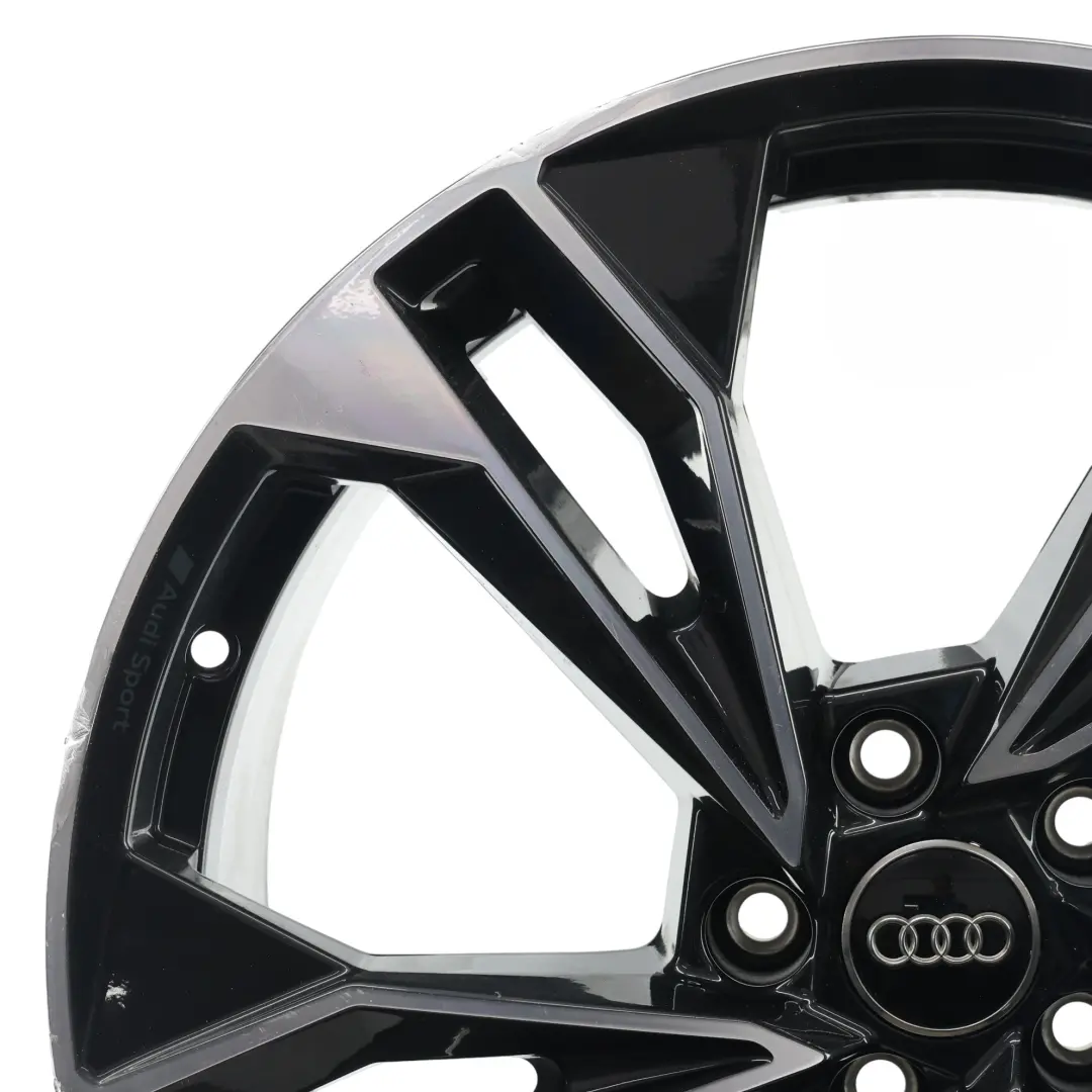 Cerchione Lega Poligonale 20" 9J ET:34 per Audi A5 F5 con numero di parte 8W0601025EQ Audi A5 F5 Cerchione Lega Poligonale 20" 9J ET:34 - SKU 8W0601025EQ-1 - Numero di parte 8W0601025EQ