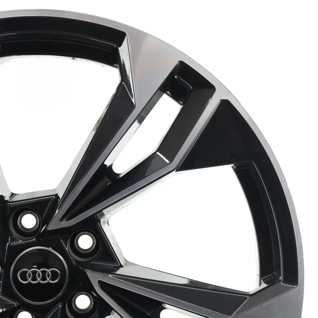Felga Aluminiowa 20" 9J ET:34 do Audi A5 F5 o numerze 8W0601025EQ Audi A5 F5 Felga Aluminiowa 20" 9J ET:34 - SKU 8W0601025EQ-1 - Numer Części 8W0601025EQ