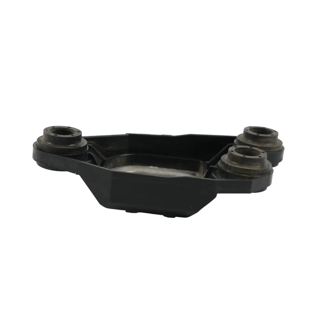 Uchwyt Mocowanie Wspornik Pompy ABS do Audi A4 B9 A5 F5 o numerze 8W0614235D Audi A4 B9 A5 F5 Uchwyt Mocowanie Wspornik Pompy ABS - SKU 8W0614235D - Numer Części 8W0614235D