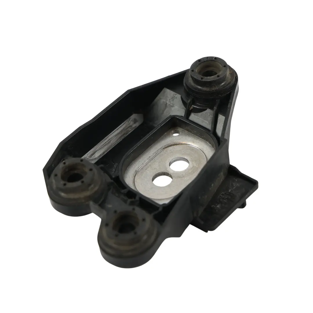 ABS Pumpenhalterung Halterung für Audi A4 B9 A5 F5 mit Teilenummer 8W0614235D Audi A4 B9 A5 F5 ABS Pumpenhalterung Halterung - SKU 8W0614235D - Teilenummer 8W0614235D