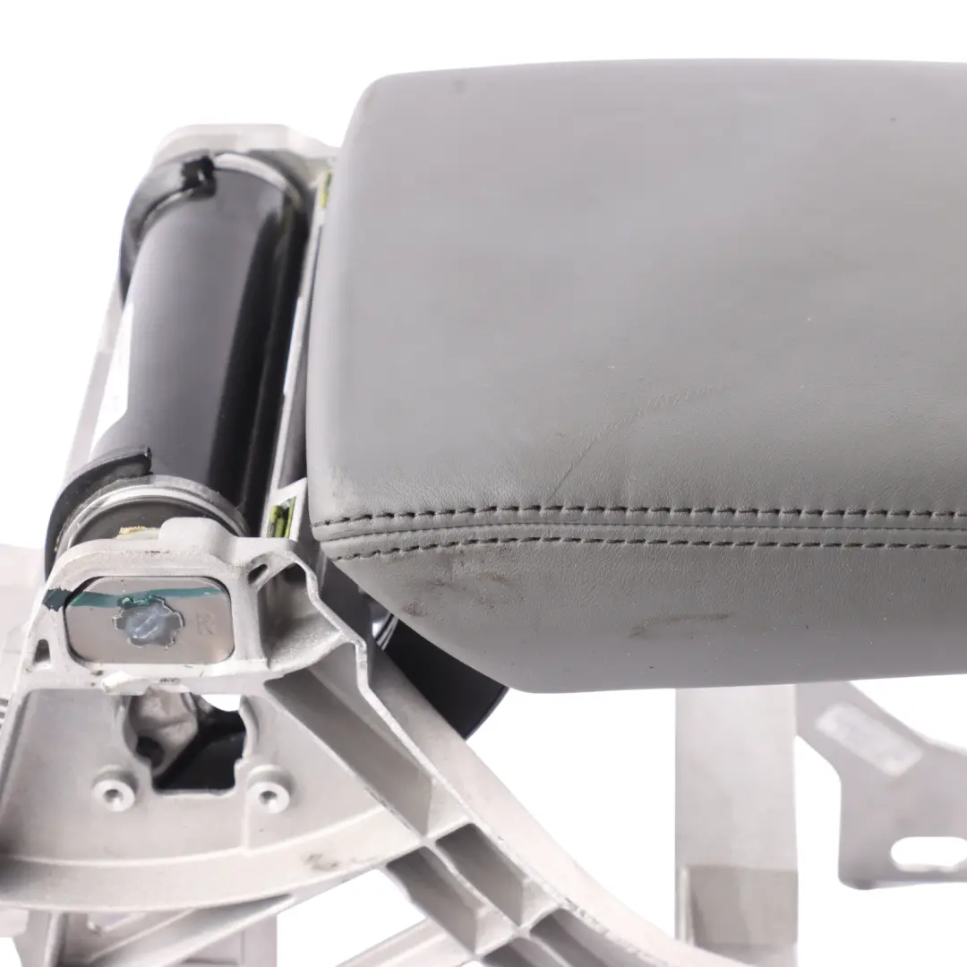 Armlehne Armauflage Mittelkonsole Leder Cliff Grau für Audi A4 B9 A5 F5 mit Teilenummer 8W0864207A Audi A4 B9 A5 F5 Armlehne Armauflage Mittelkonsole Leder Cliff Grau - SKU 8W0864207J-1 - Teilenummer 8W0864207A