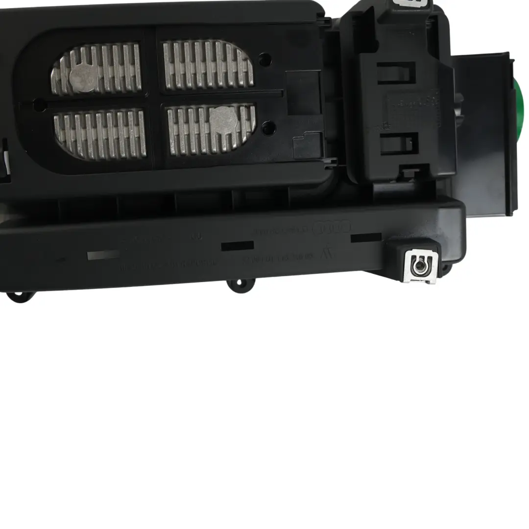 Schowek Konsoli Środkowej Czarny do Audi A5 F5 o numerze 8W0864981D Audi A5 F5 Schowek Konsoli Środkowej Czarny - SKU 8W0864981D-1 - Numer Części 8W0864981D